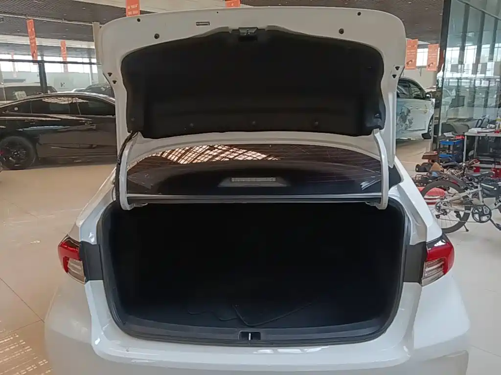 Toyota Corolla — миниатюра 19