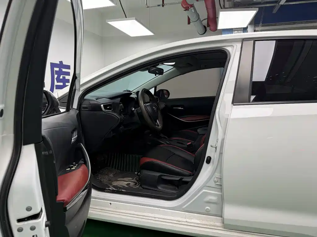 Toyota Corolla — миниатюра 4