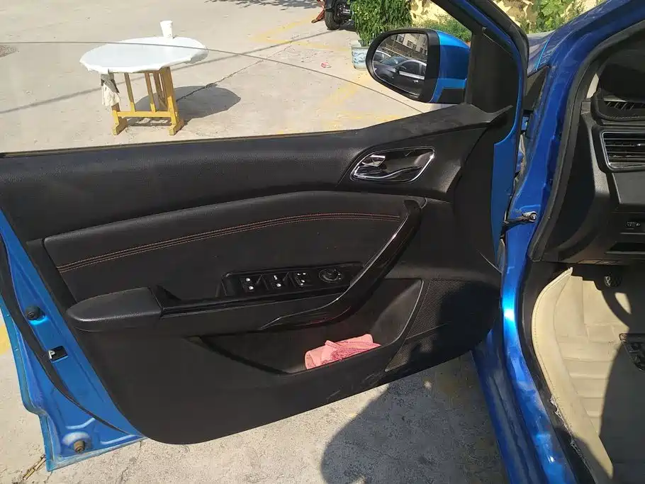 Baojun 310 — миниатюра 6