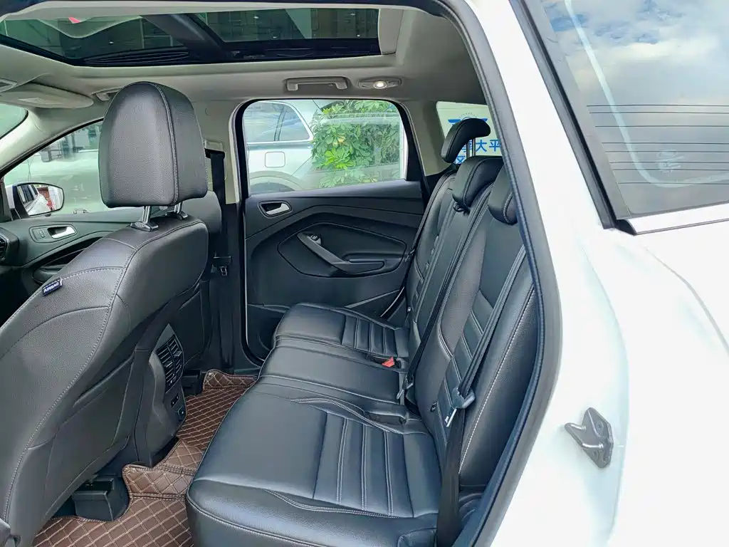 Ford Kuga EcoBoost 180 2WD Luxury Wing Type China V, фото 8