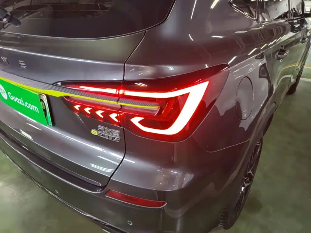 Roewe RX5 New Energy — миниатюра 8