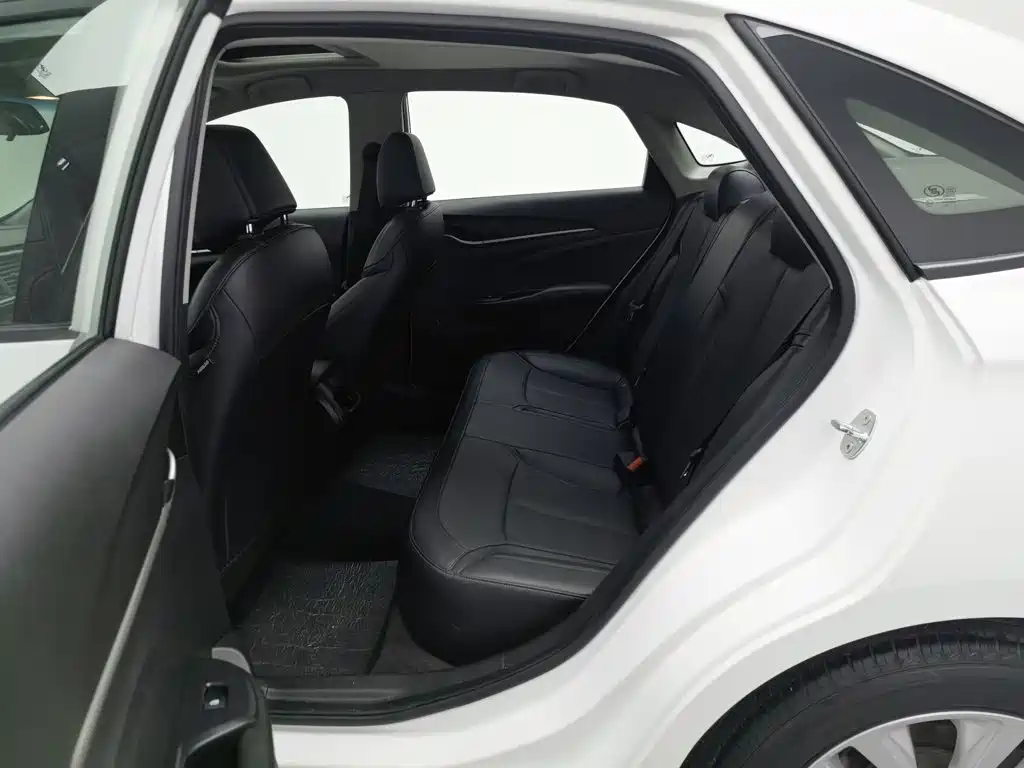 Buick Excelle — миниатюра 15