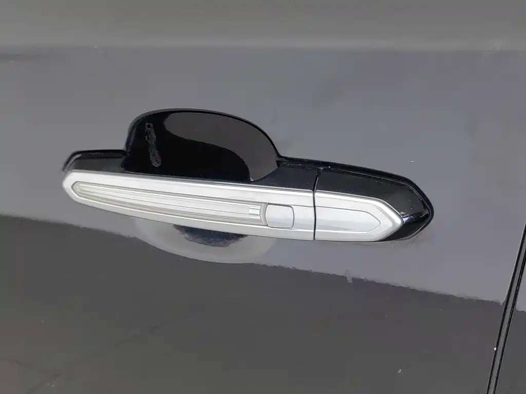 Cadillac XTS — миниатюра 18