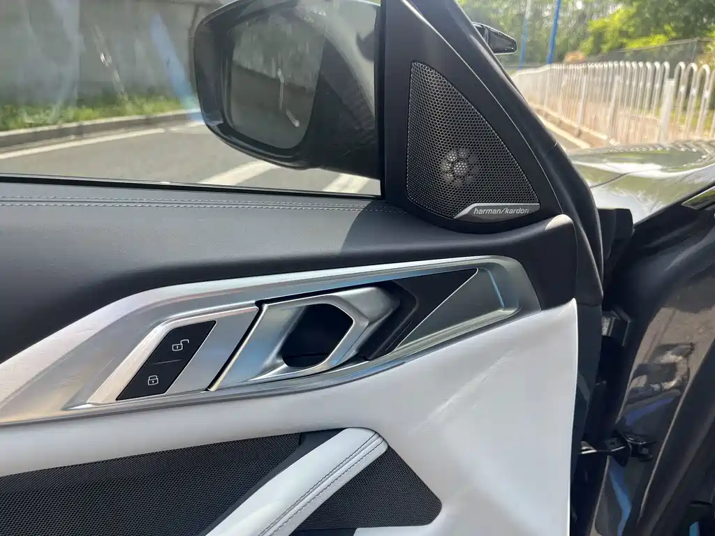 BMW M4 — миниатюра 14