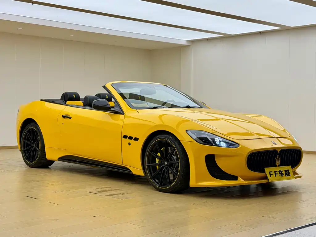 Maserati GranCabrio — миниатюра 4