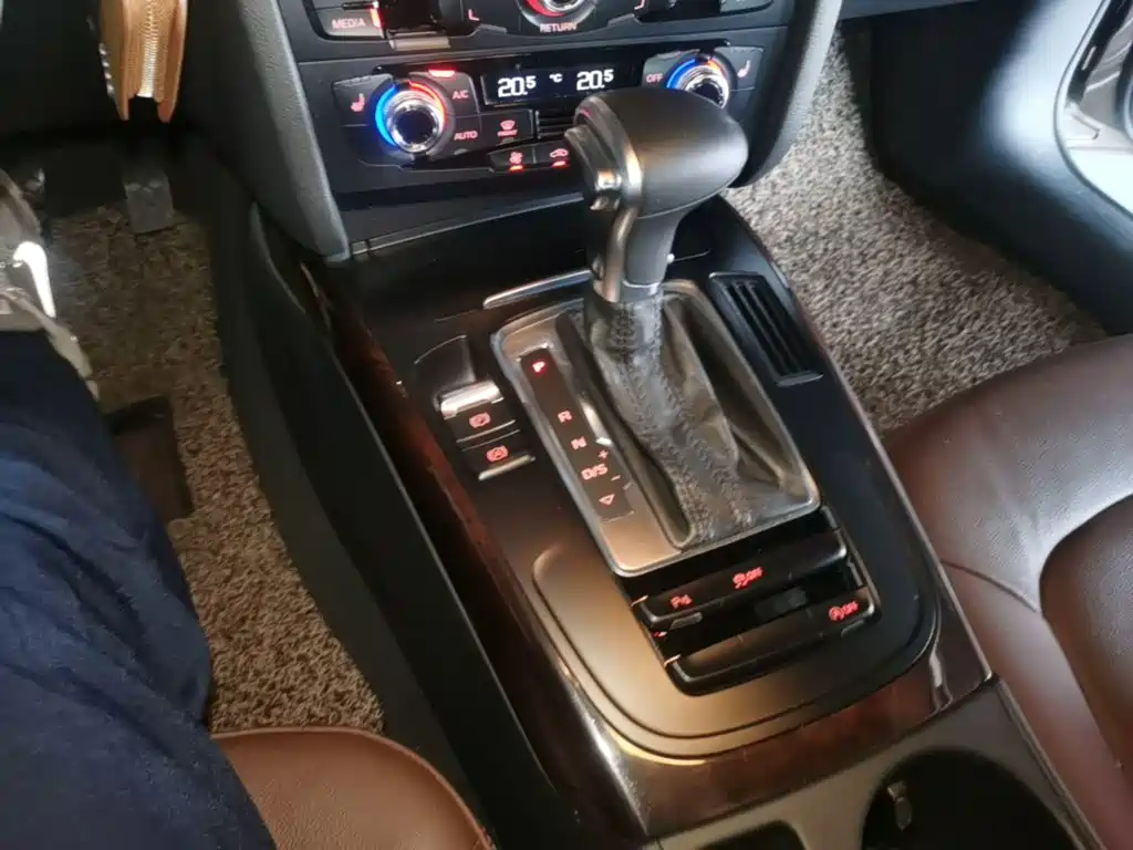 Audi A4L — миниатюра 14