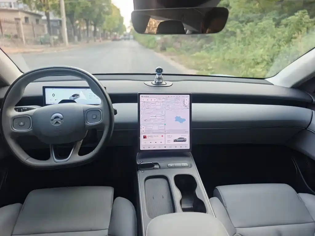 NIO ET5 — миниатюра 5
