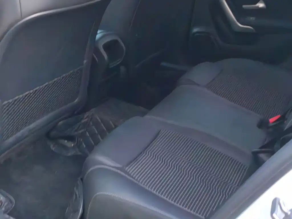 Mercedes-Benz A-Class (Import) — миниатюра 6