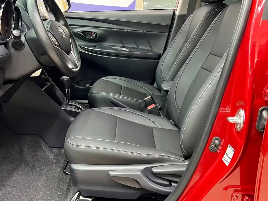 Toyota Yaris L — миниатюра 13