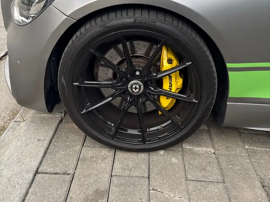 Mercedes-Benz AMG GT — миниатюра 13
