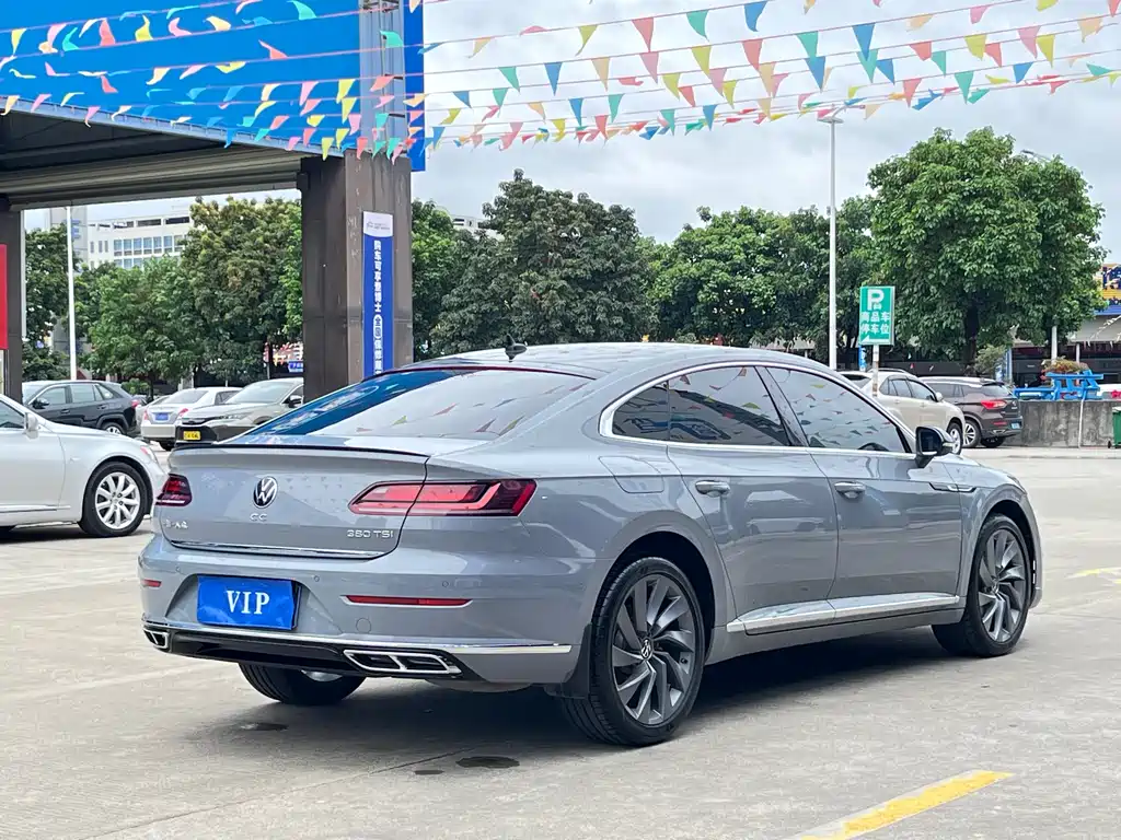 Volkswagen CC 380TSI Eye-catching Edition 30th Anniversary Commemorative Edition, фото 7