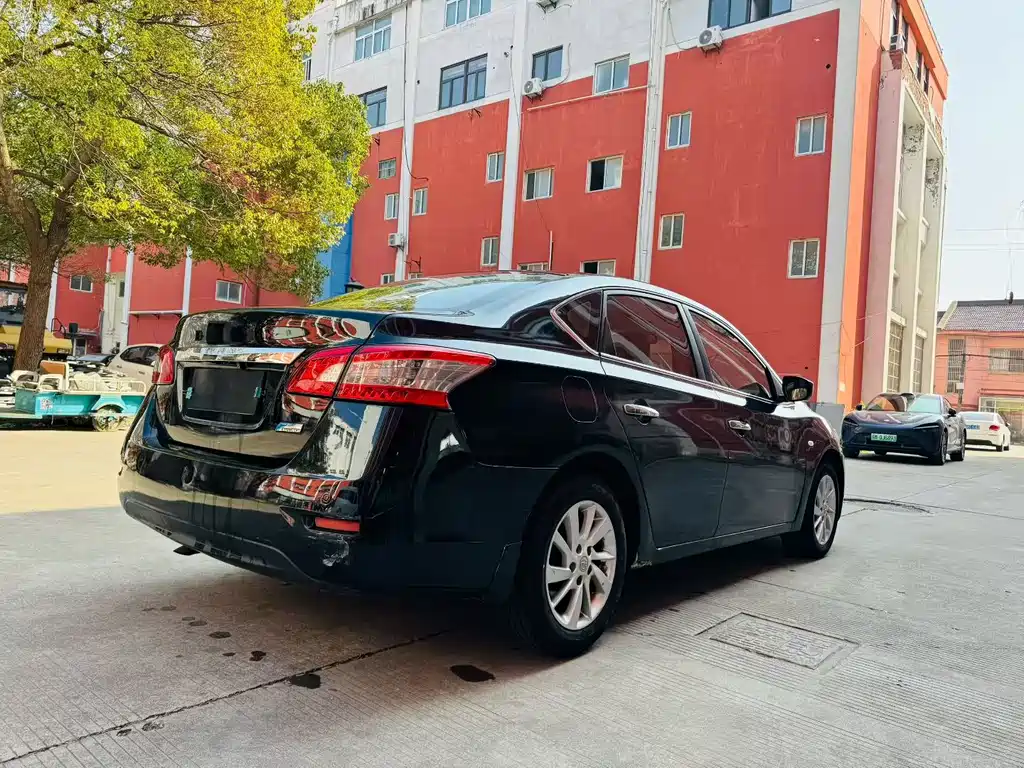 Nissan Sylphy 2012 1.6XL CVT Luxury