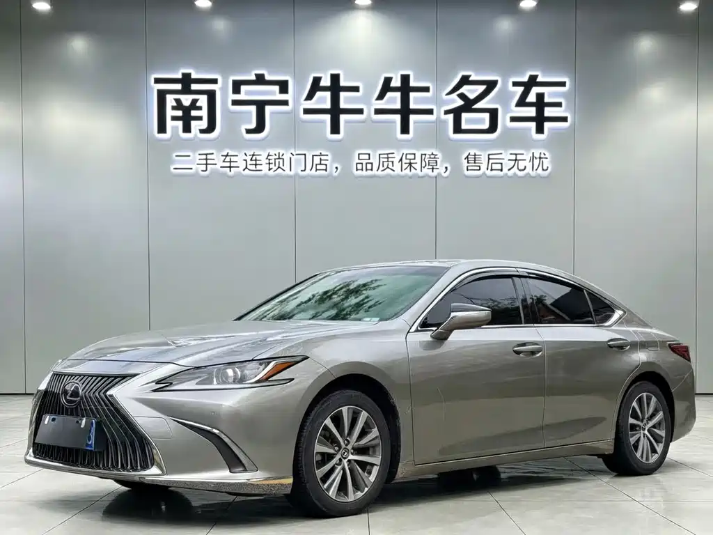 Купить Lexus ES