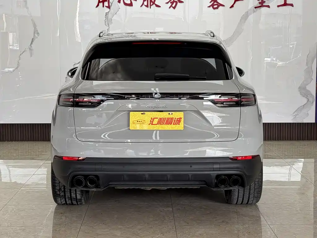 PORSCHE CAYENNE