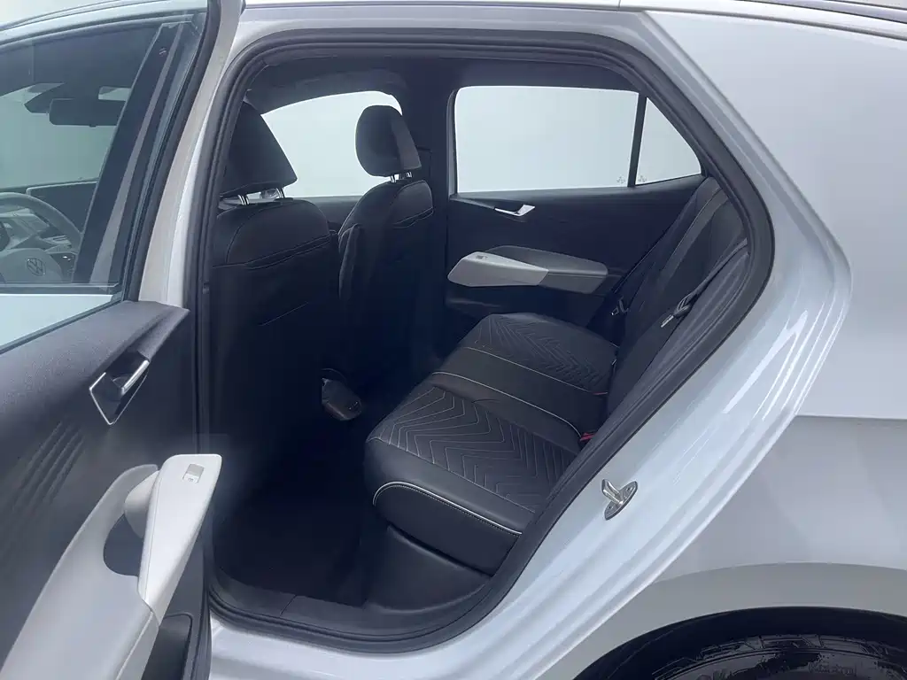 Volkswagen ID.3 — миниатюра 12