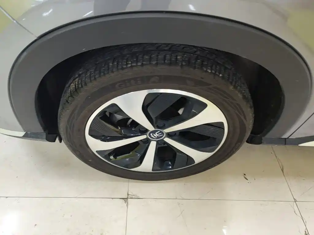 BYD PLUS New Energy — миниатюра 23
