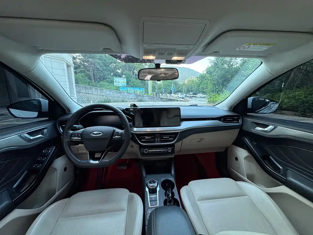Ford Focus — миниатюра 5
