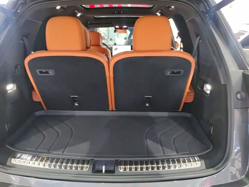 Li Auto Li L8 — миниатюра 19