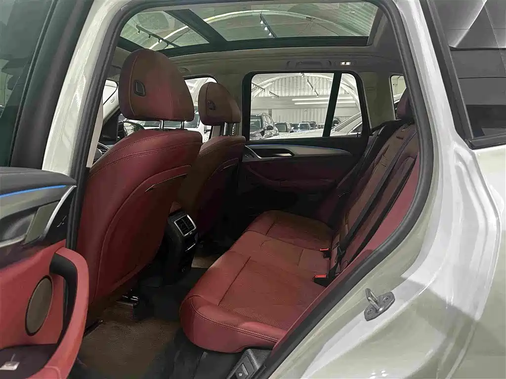 BMW iX3 — миниатюра 13