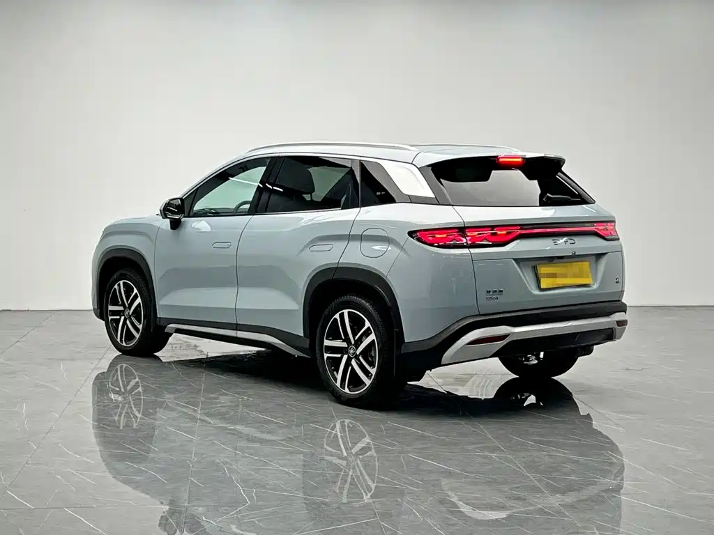 BYD L DM-i — миниатюра 4