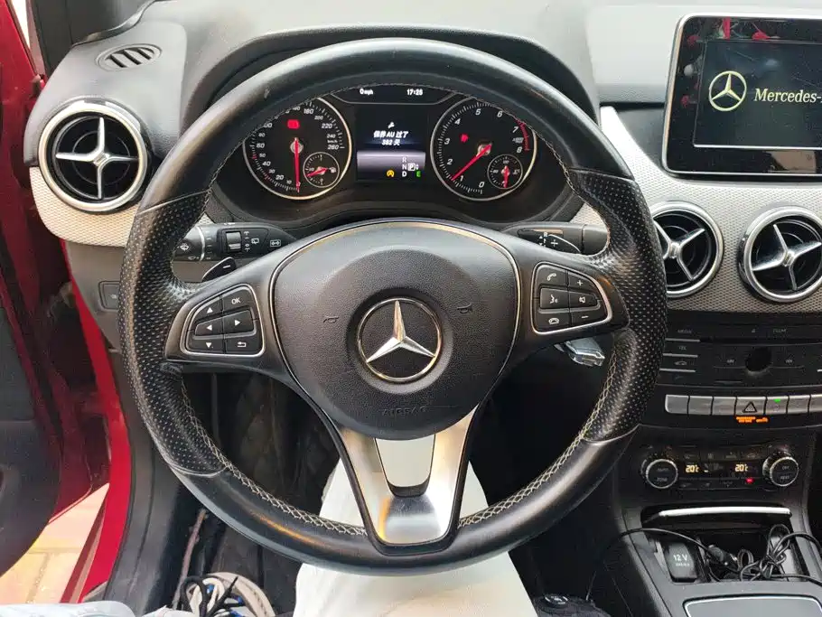 Mercedes-Benz B-Class — миниатюра 15