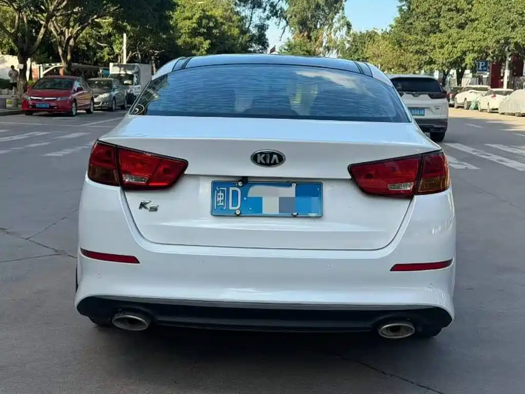 Kia K5 — миниатюра 8