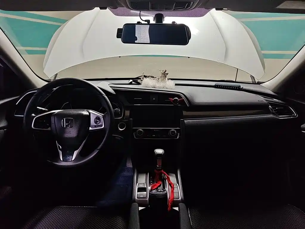 Honda Civic — миниатюра 10