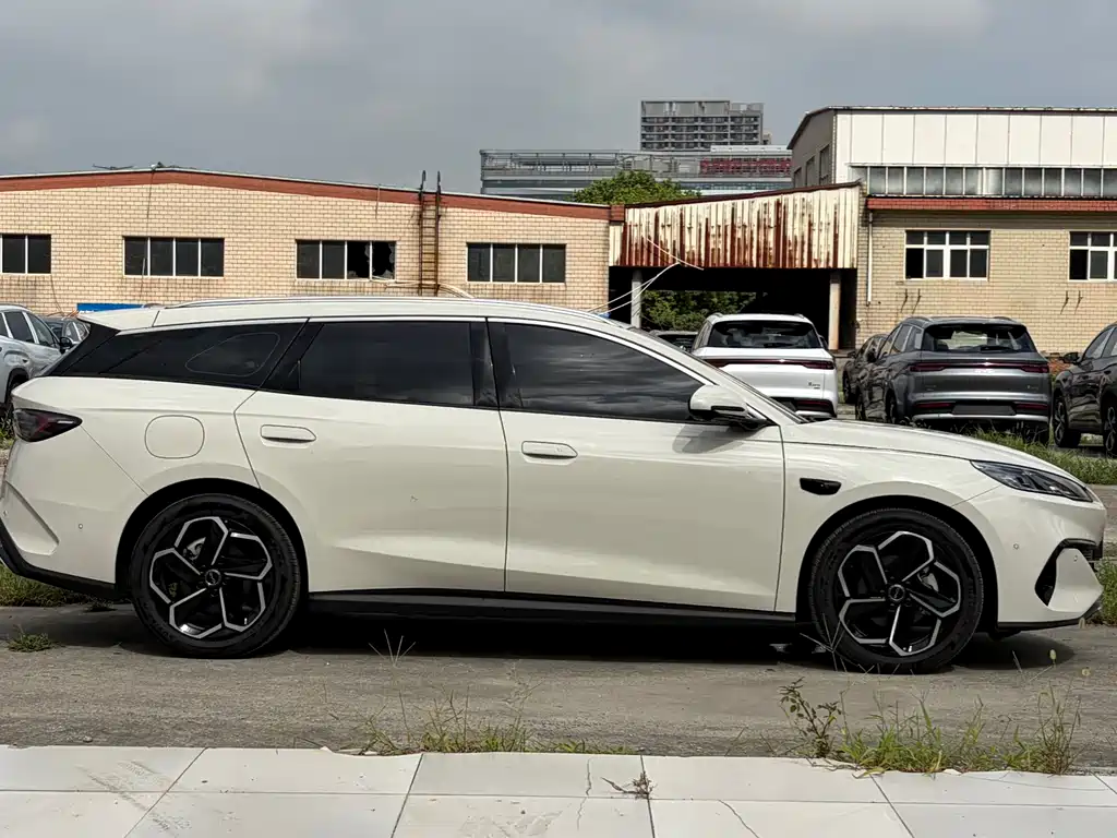 BYD Seals 06 DM-i версия для путешествий — миниатюра 4