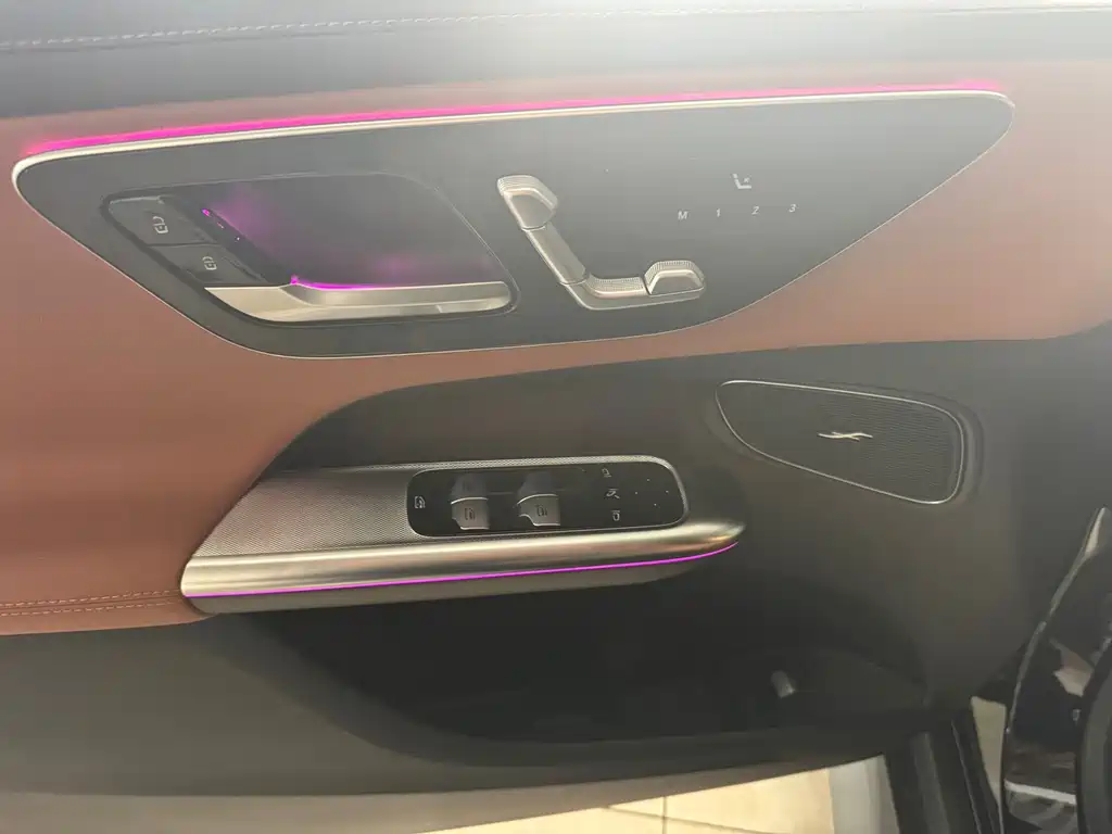 Mercedes-Benz GLC — миниатюра 13
