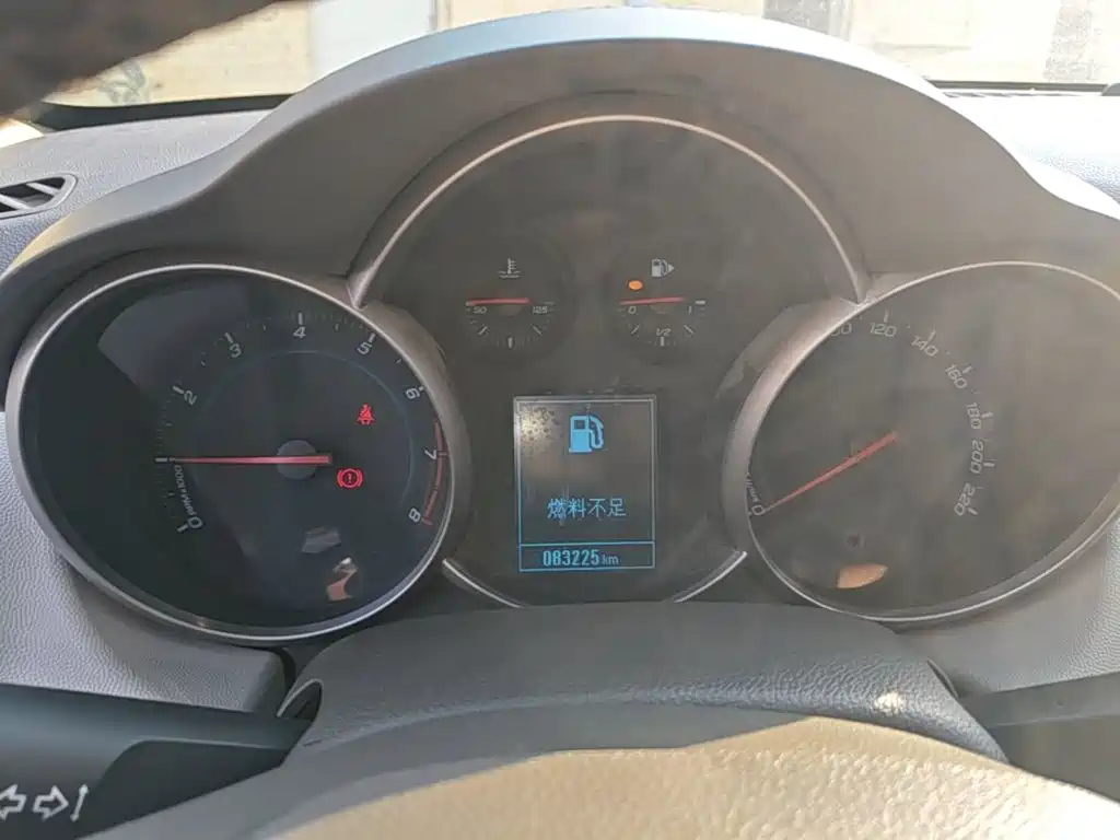 Chevrolet Cruze — миниатюра 12