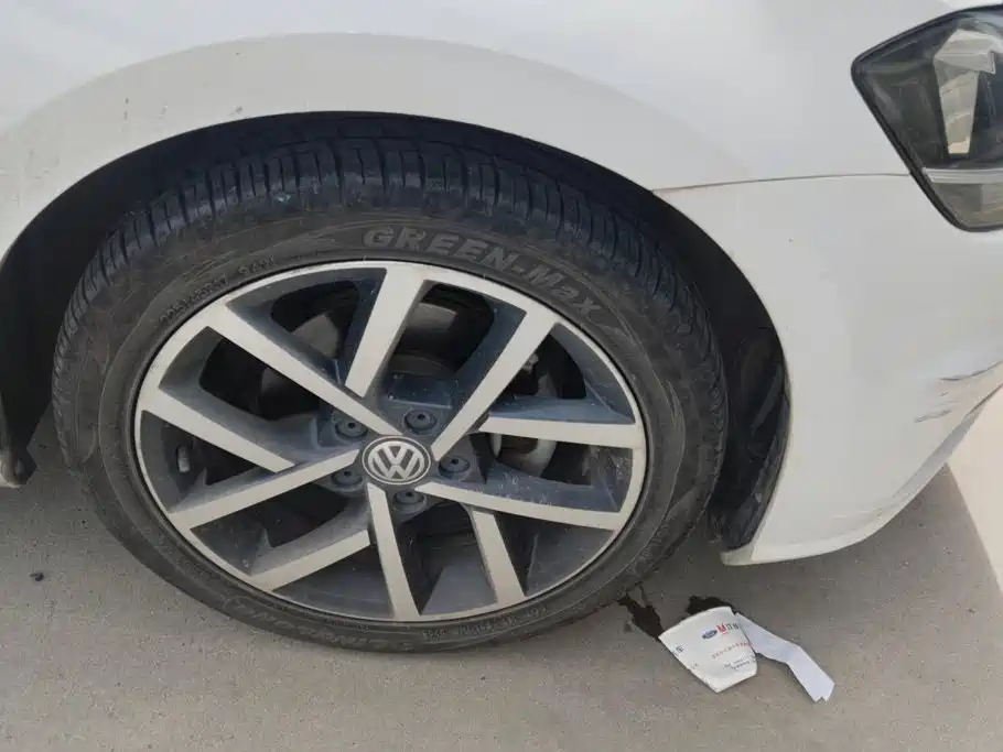 Volkswagen Golf — миниатюра 6