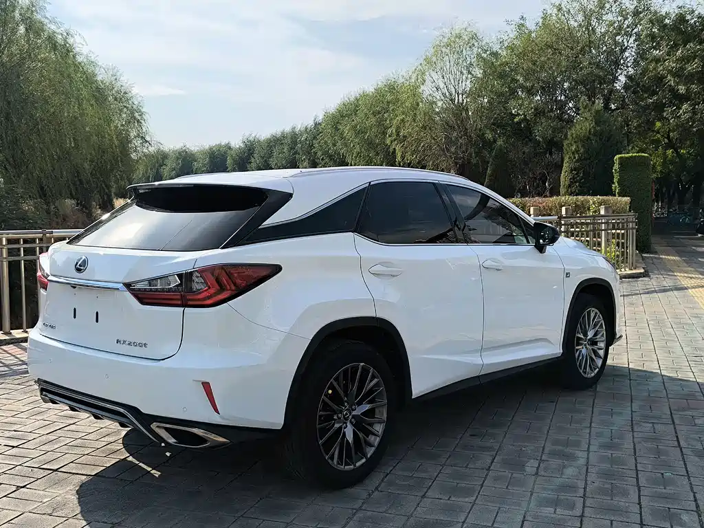 Lexus RX — миниатюра 3