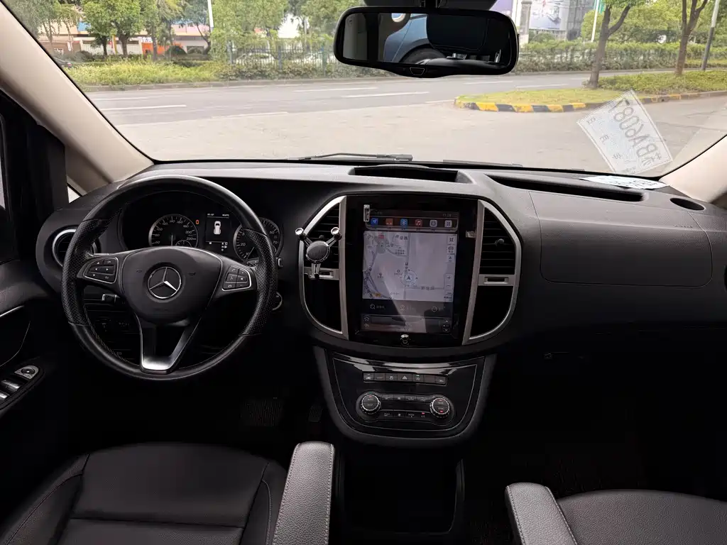 Mercedes-Benz Vito — миниатюра 8