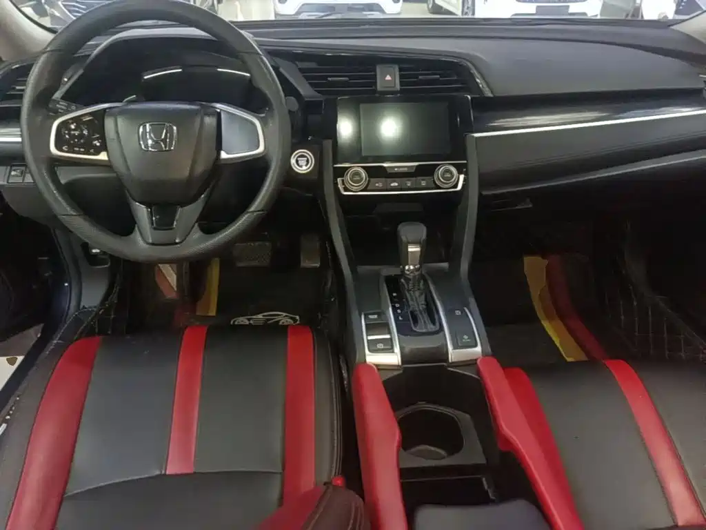 Honda Civic — миниатюра 10