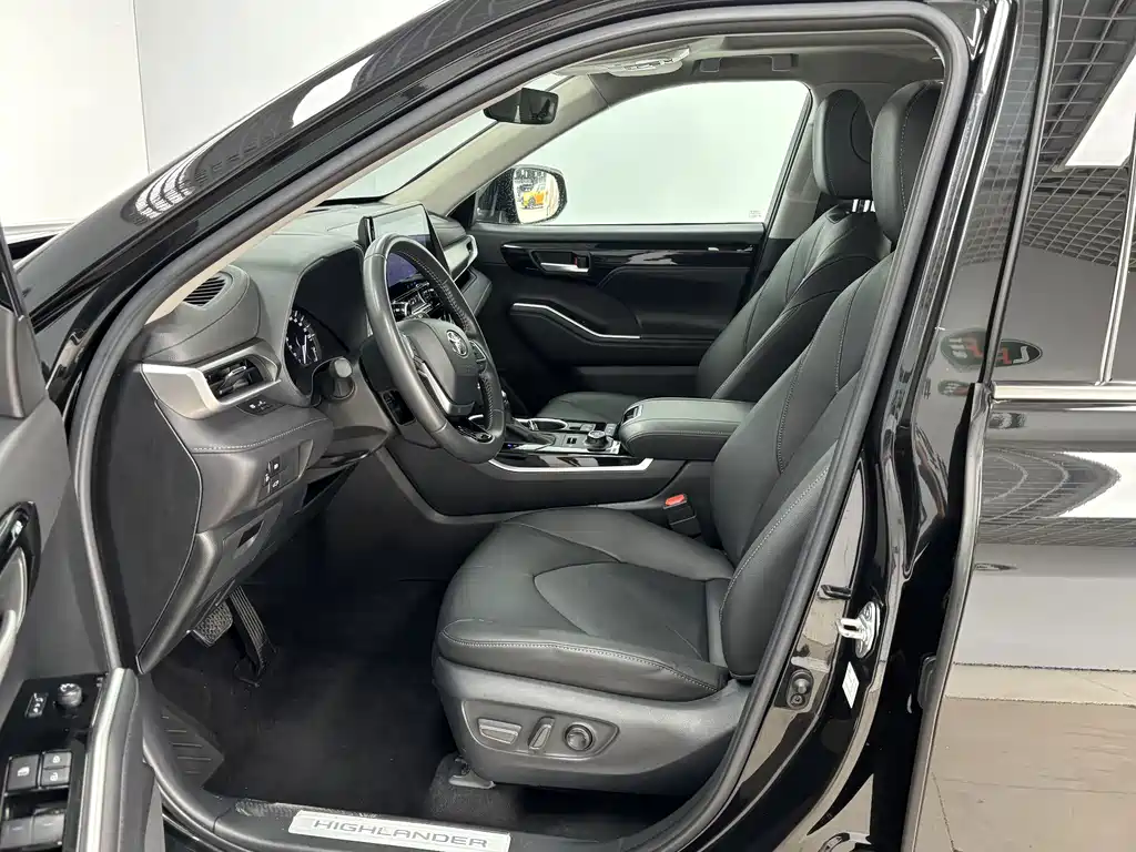 Toyota Highlander — миниатюра 12