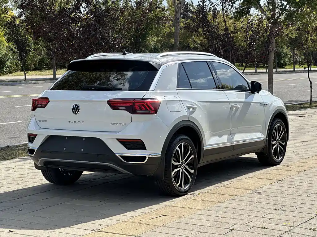 Volkswagen T-Roc — миниатюра 7