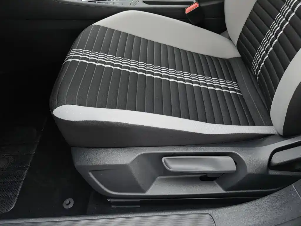 Volkswagen Bora — миниатюра 20