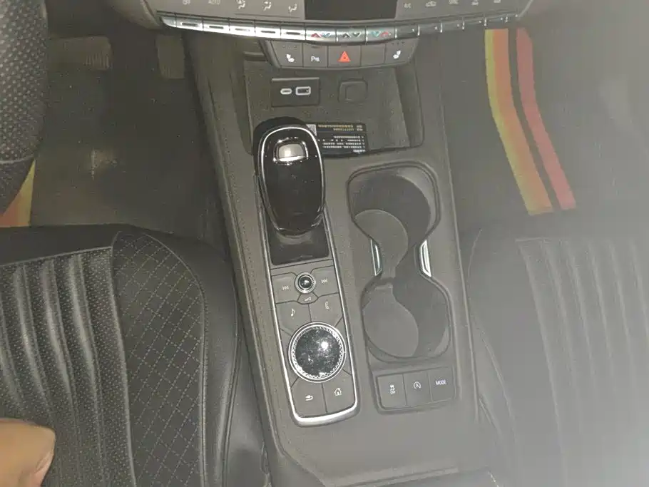 Cadillac XT4 — миниатюра 16