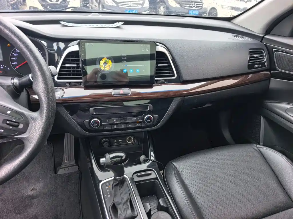 Kia K4 — миниатюра 13