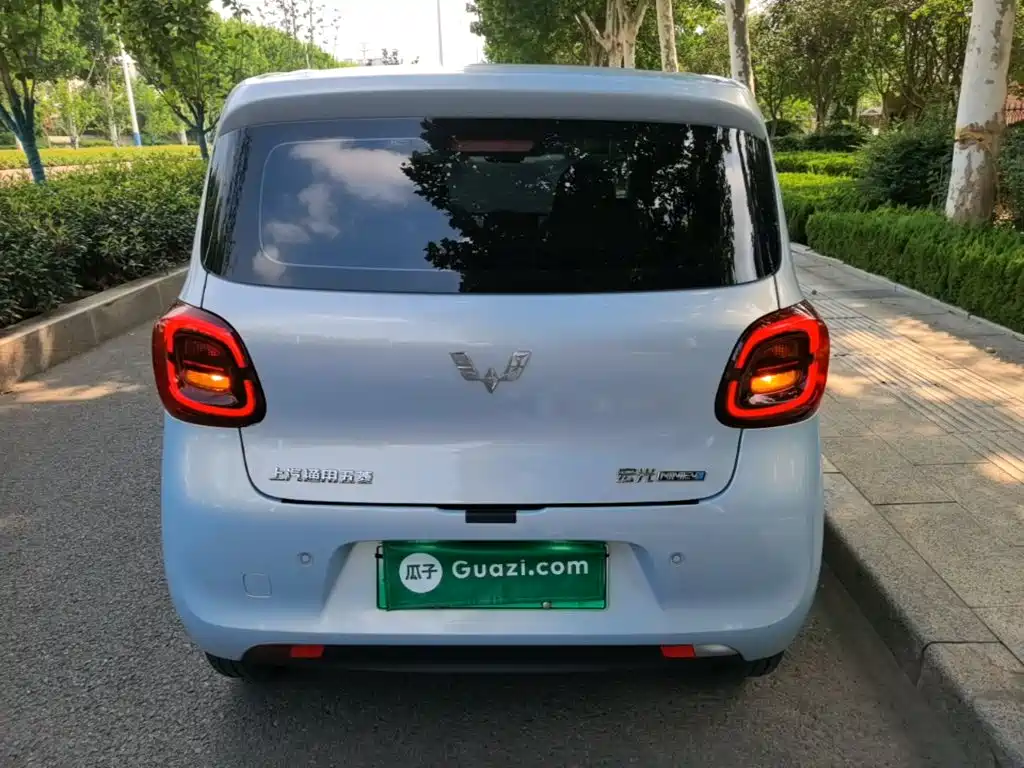 Wuling MINIEV — миниатюра 6