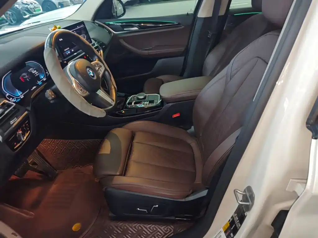 BMW iX3 — миниатюра 15