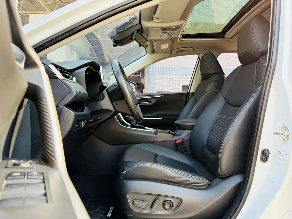 TOYOTA RAV4 RONGFANG