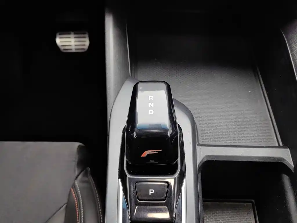 Geely Binrui — миниатюра 13