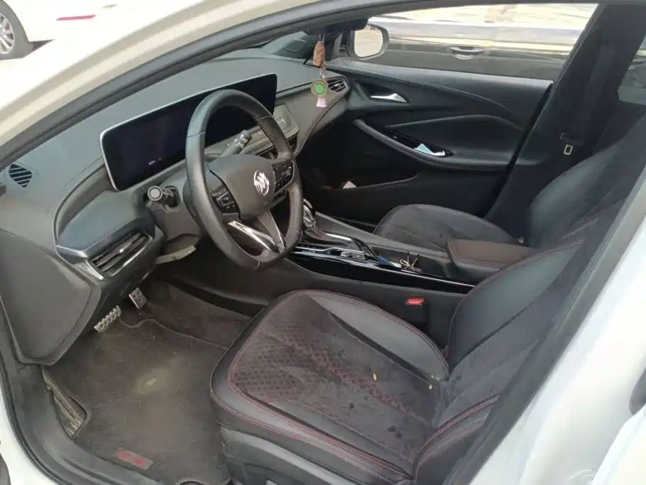 Buick Verano — миниатюра 12