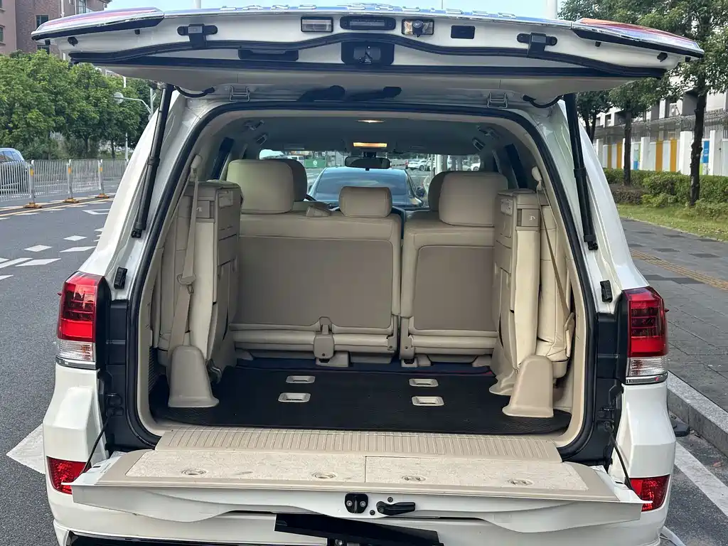 Toyota Land Cruiser — миниатюра 17