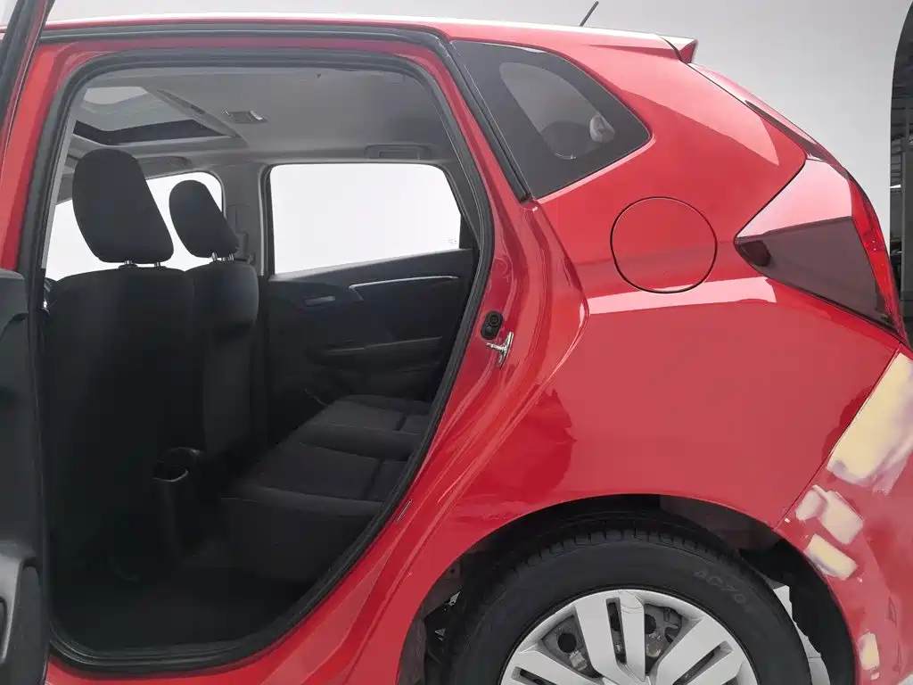 Honda Fit — миниатюра 15