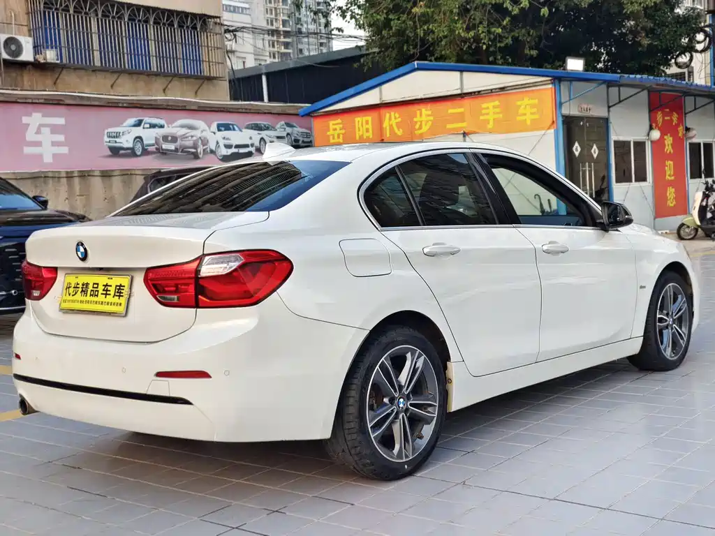 BMW 1 Series — миниатюра 17