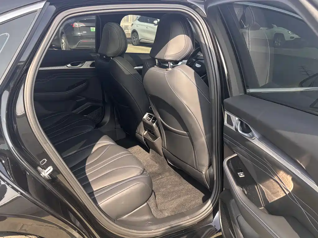 GEELY AUTOMOBILE XINGRUI