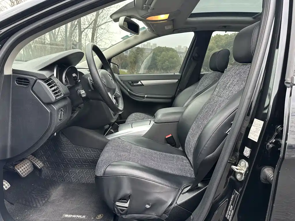 MERCEDES-BENZ R CLASS