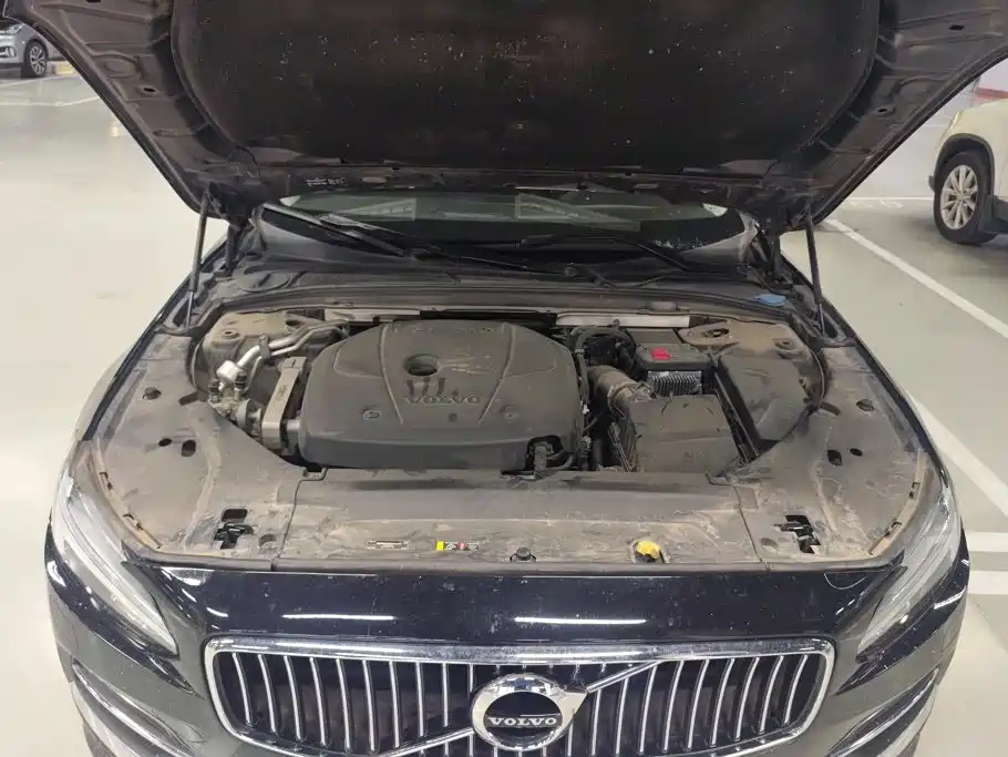 Volvo S90 — миниатюра 10